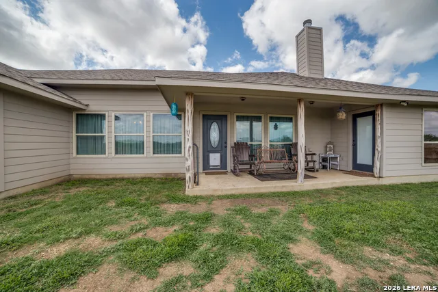 2259 County Road 325 Sabinal, TX 78881