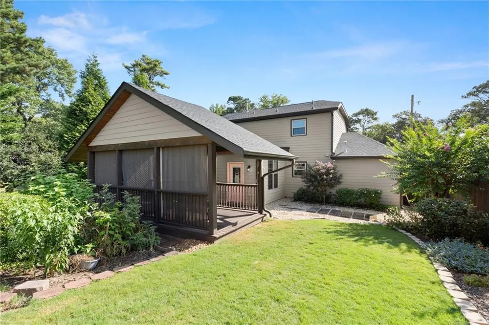 2431 Stonebridge Lane Duluth, GA 30096