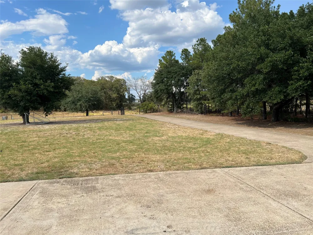 23211 Fm 1995 Lindale, TX 75771