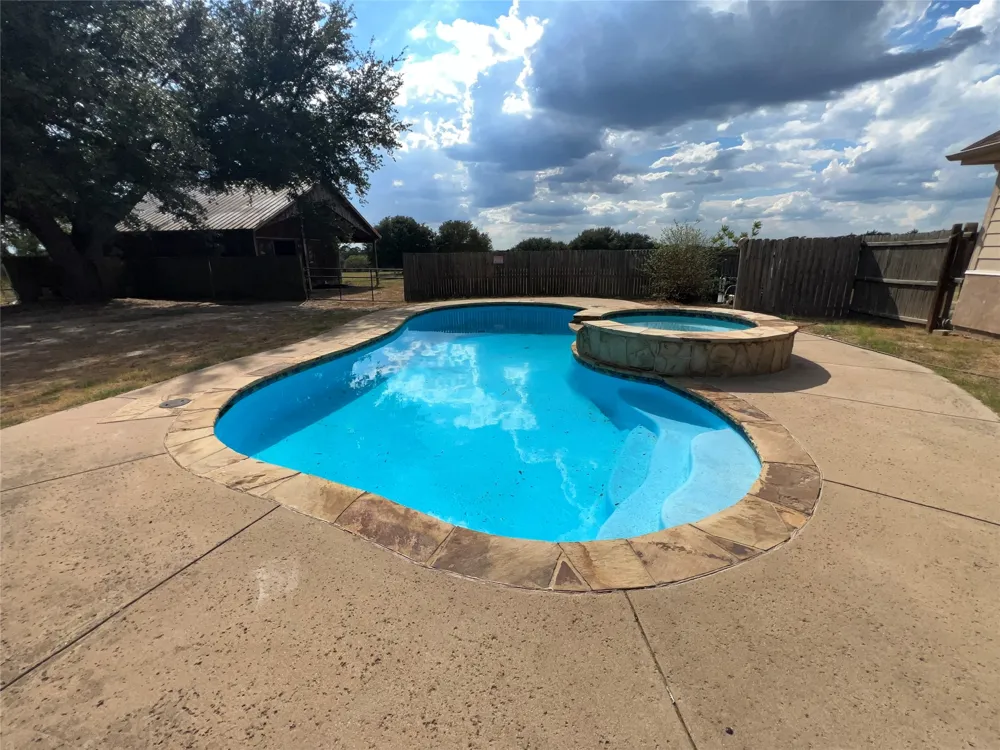23211 Fm 1995 Lindale, TX 75771