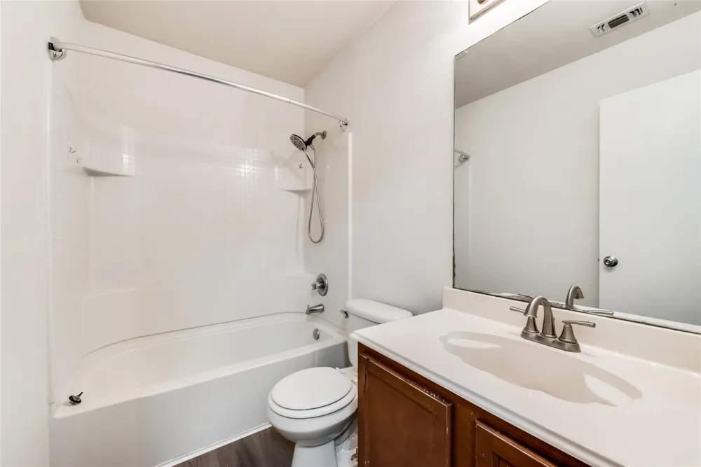 2613 Castle Pines Drive Burleson, TX 76028