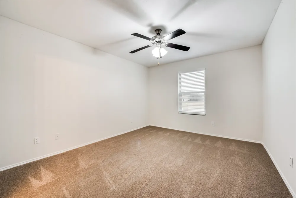 2613 Castle Pines Drive Burleson, TX 76028
