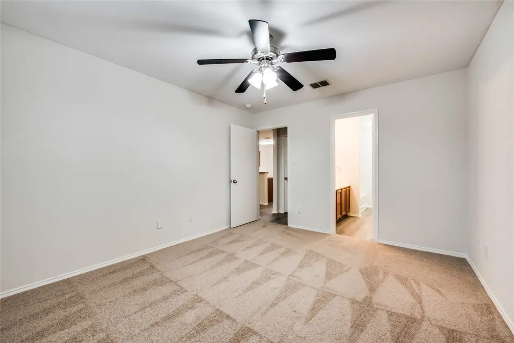 2613 Castle Pines Drive Burleson, TX 76028