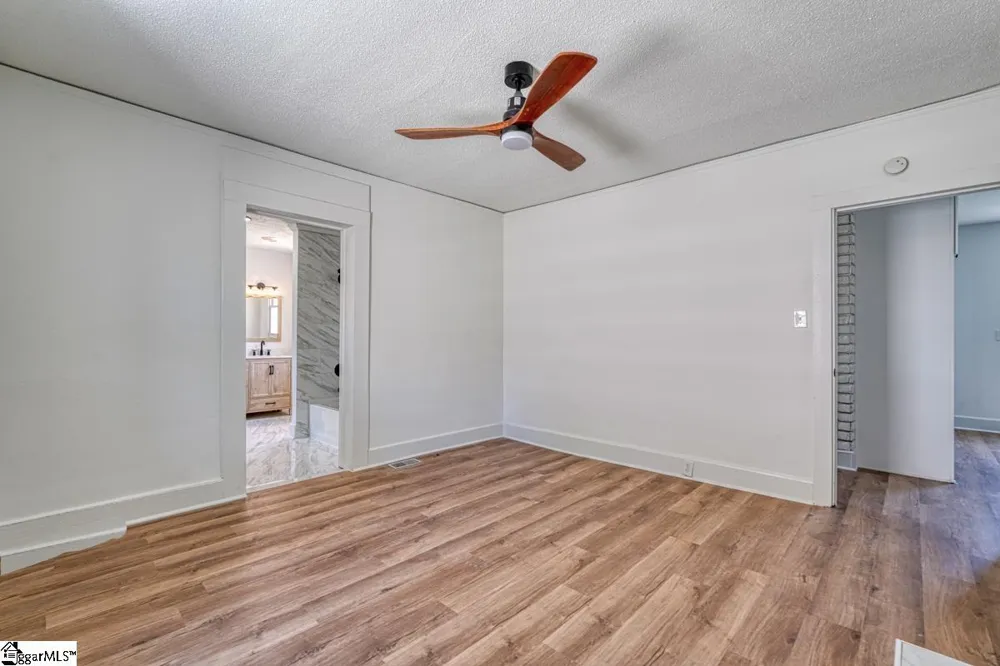 9 Forest Mill Street Spartanburg, SC 29301