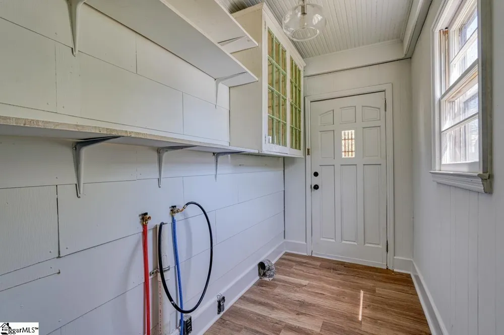 9 Forest Mill Street Spartanburg, SC 29301
