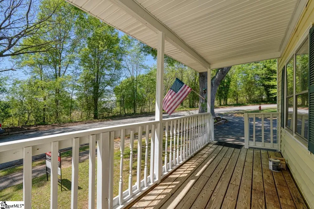 9 Forest Mill Street Spartanburg, SC 29301