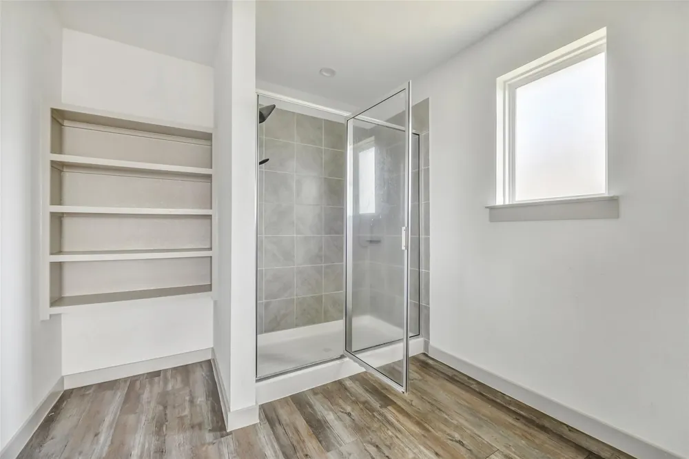 1004 Great Barracuda Lane Alvin, TX 77511