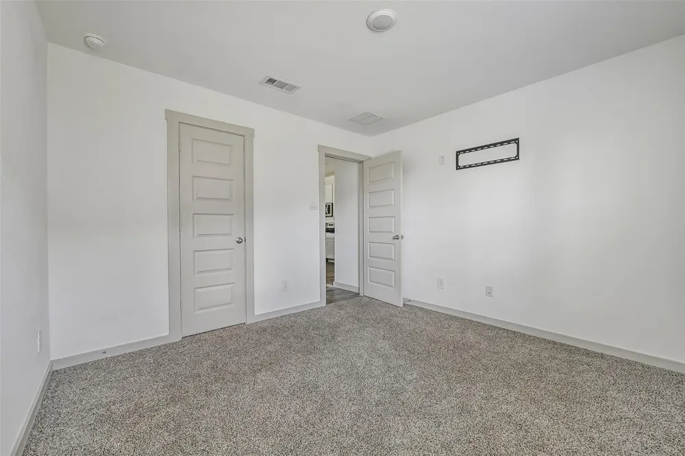 1004 Great Barracuda Lane Alvin, TX 77511