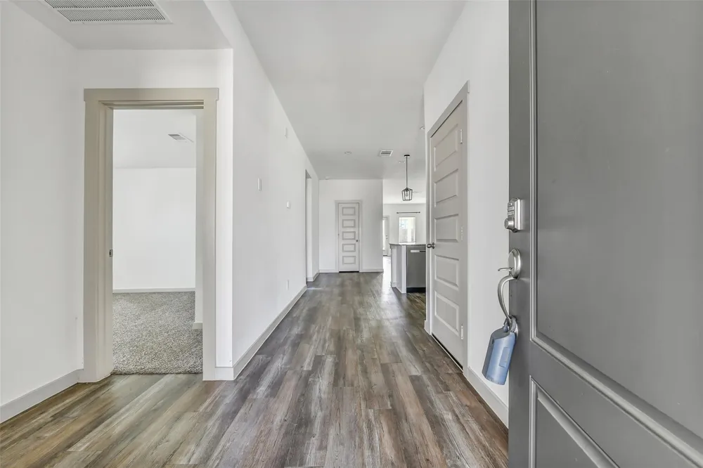 1004 Great Barracuda Lane Alvin, TX 77511