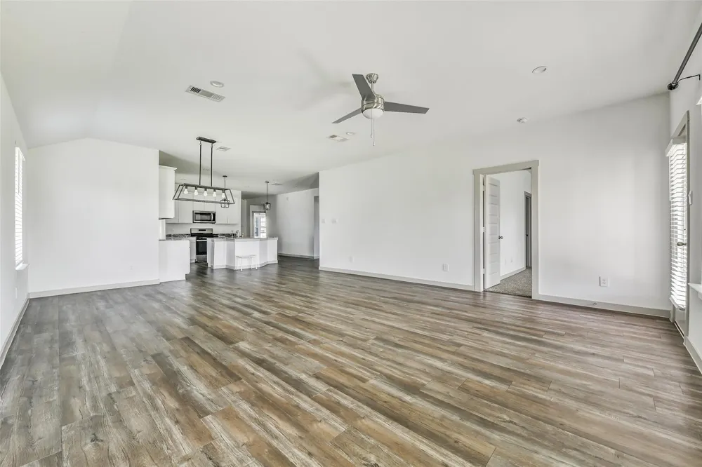 1004 Great Barracuda Lane Alvin, TX 77511