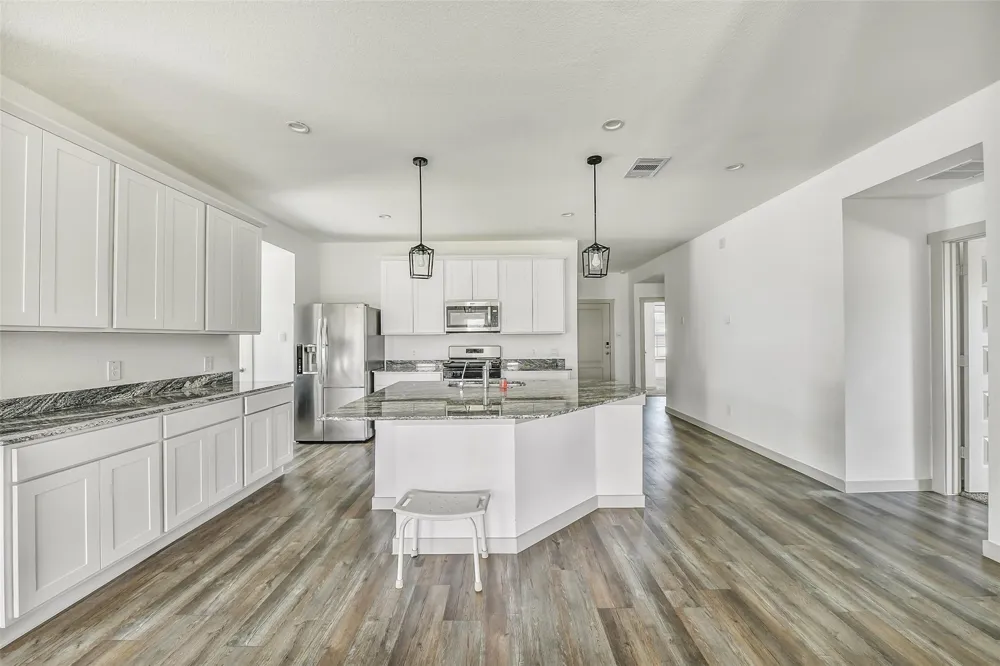 1004 Great Barracuda Lane Alvin, TX 77511
