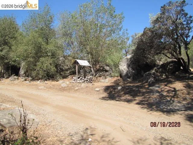 4069 BUCKEYE RD. Mariposa, CA 95338