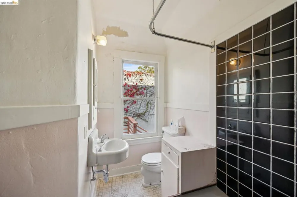 1711 Milvia #A Berkeley, CA 94709