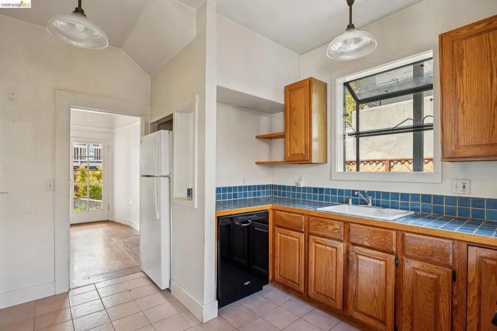 1711 Milvia #A Berkeley, CA 94709
