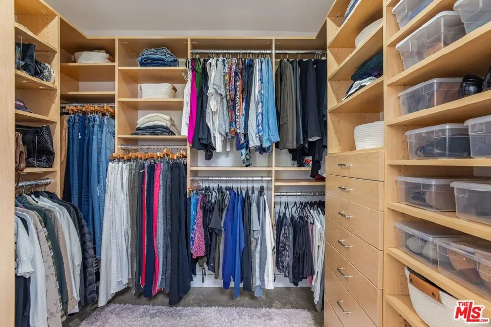 874 Norman Place Los Angeles, CA 90049