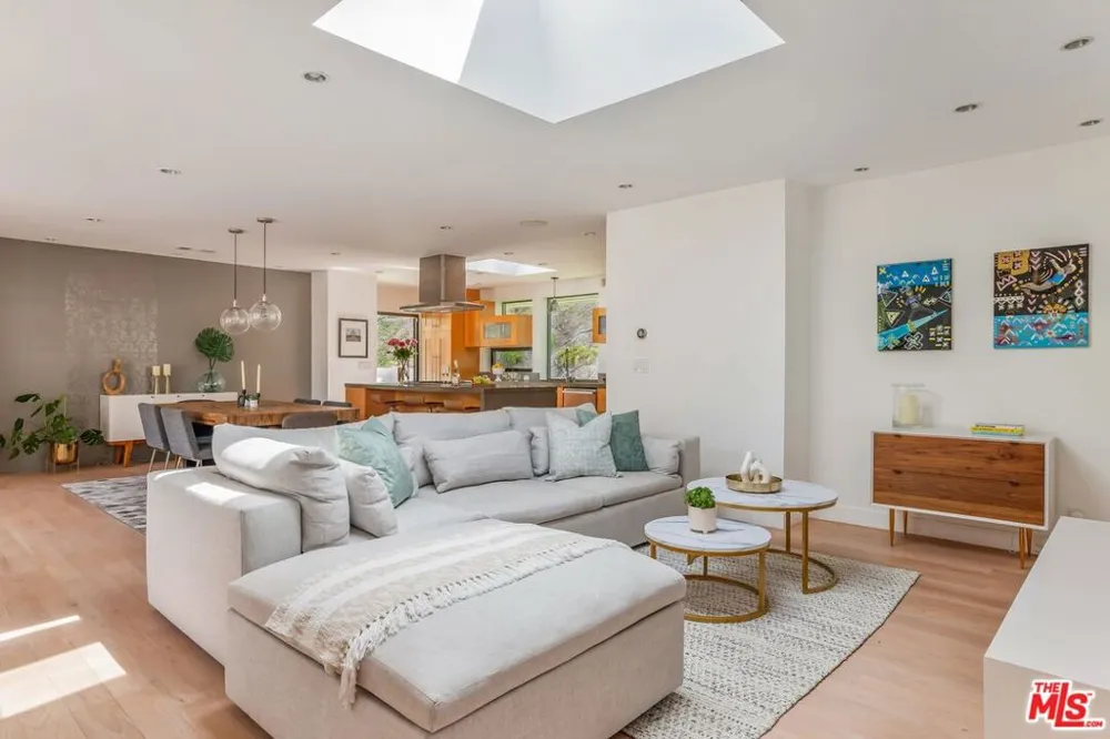 874 Norman Place Los Angeles, CA 90049
