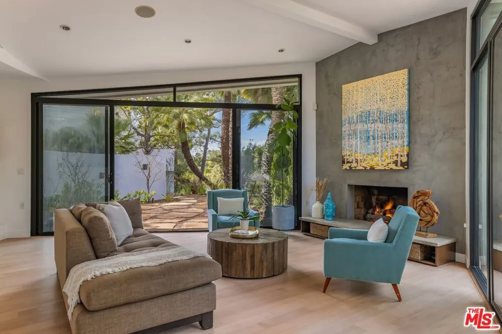 874 Norman Place Los Angeles, CA 90049