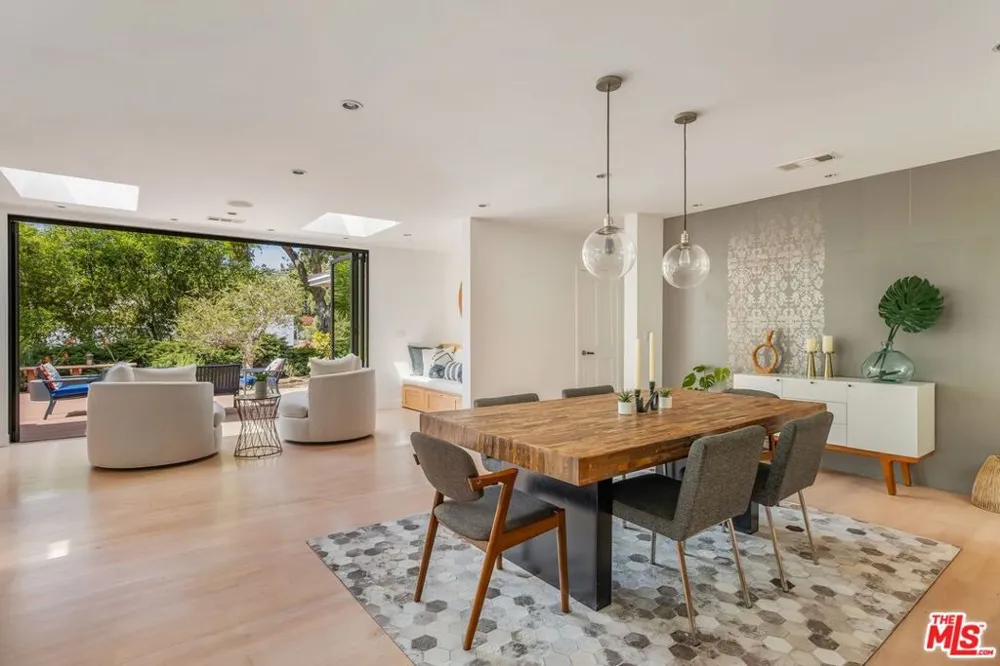 874 Norman Place Los Angeles, CA 90049