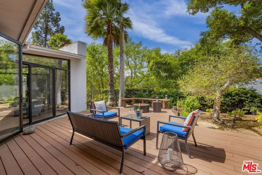 874 Norman Place Los Angeles, CA 90049