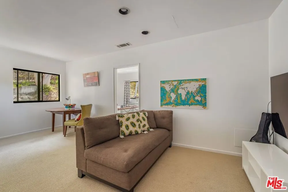 874 Norman Place Los Angeles, CA 90049