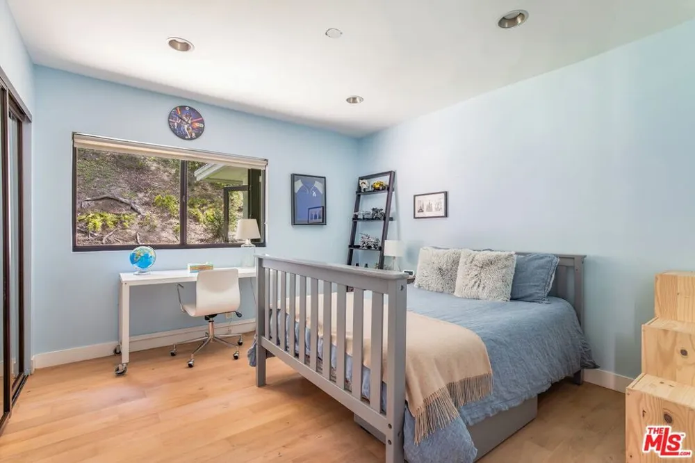 874 Norman Place Los Angeles, CA 90049