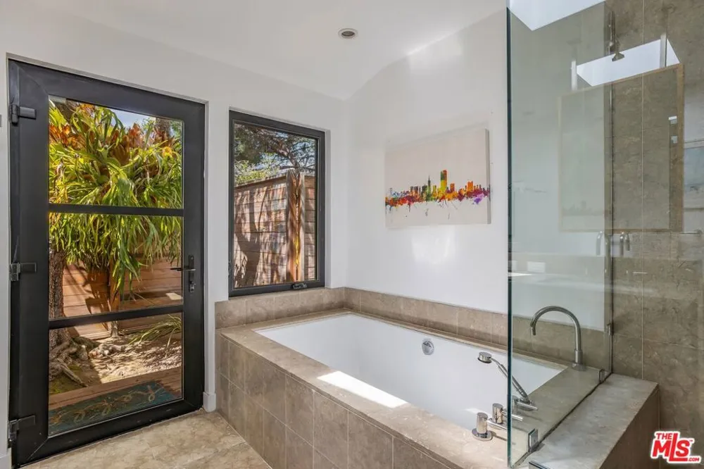 874 Norman Place Los Angeles, CA 90049