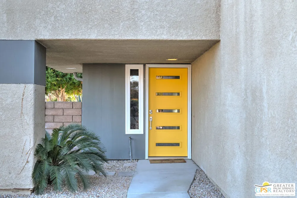 1589 Sunflower Court Palm Springs, CA 92262