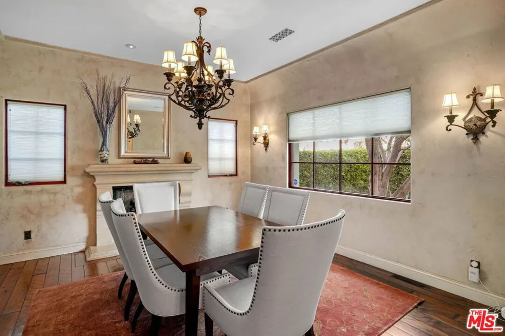 101 S Kilkea Drive Los Angeles, CA 90048