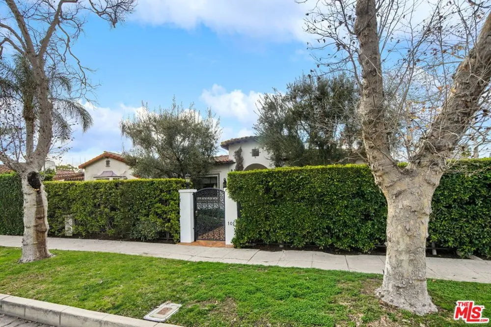 101 S Kilkea Drive Los Angeles, CA 90048