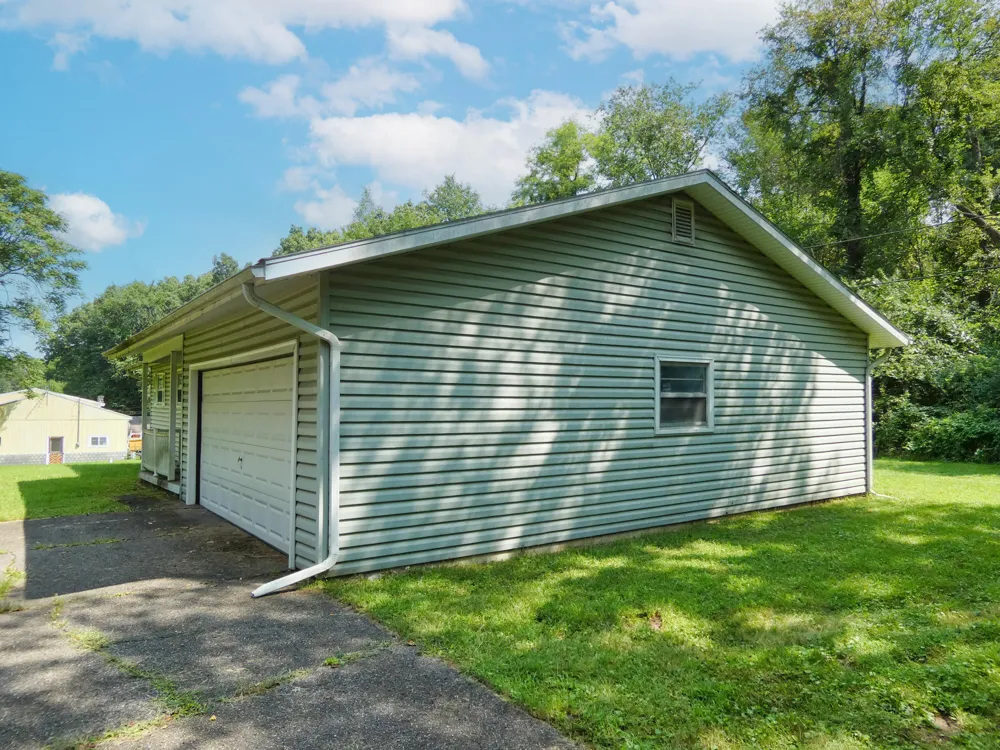 69669 Gumwood Road Niles, MI 49120