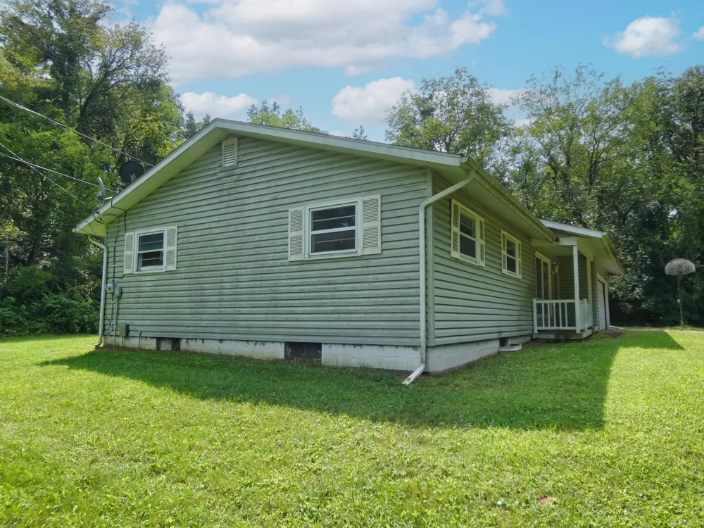 69669 Gumwood Road Niles, MI 49120