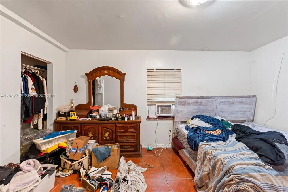 1885 NW 113th Ter Miami, FL 33167