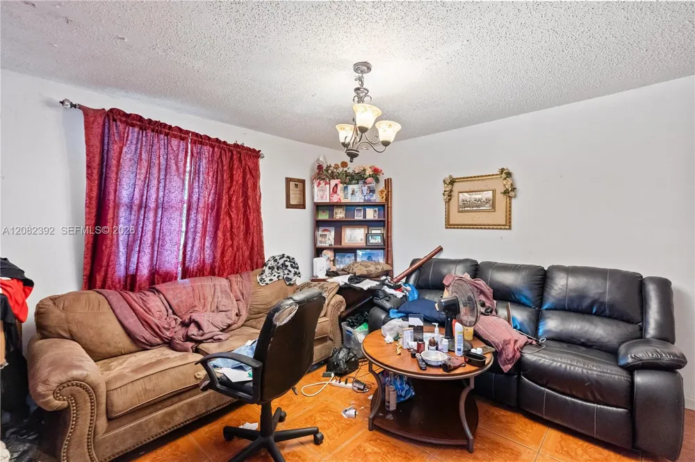 1885 NW 113th Ter Miami, FL 33167