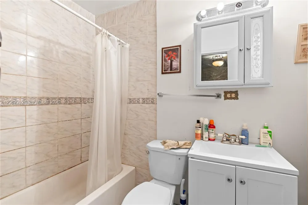 1885 NW 113th Ter Miami, FL 33167