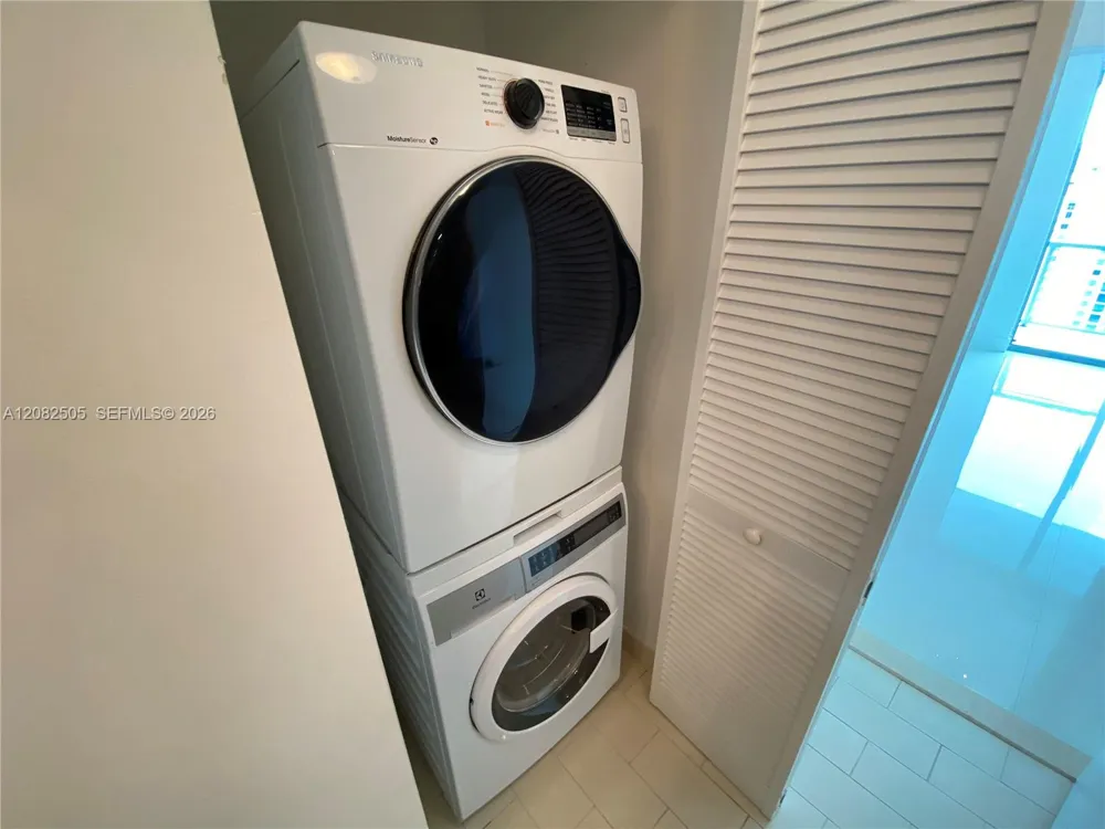 79 SW 12 ST #3810-S Miami, FL 33130