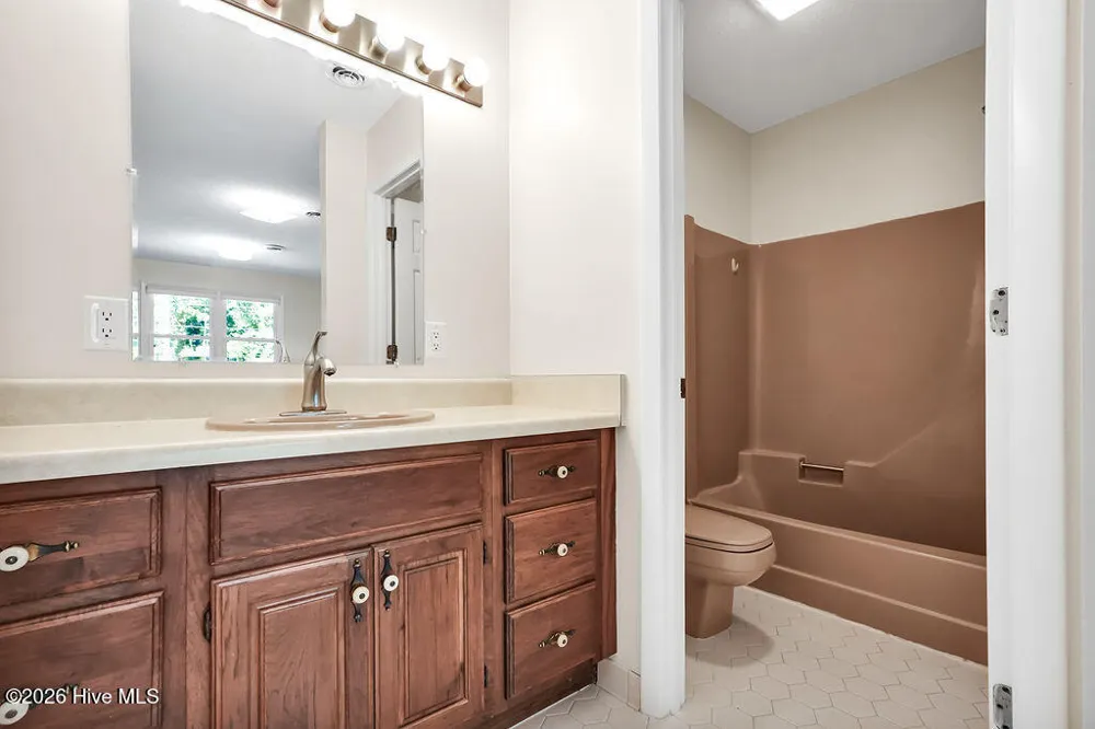 6195 Bethel Road SE Southport, NC 28461