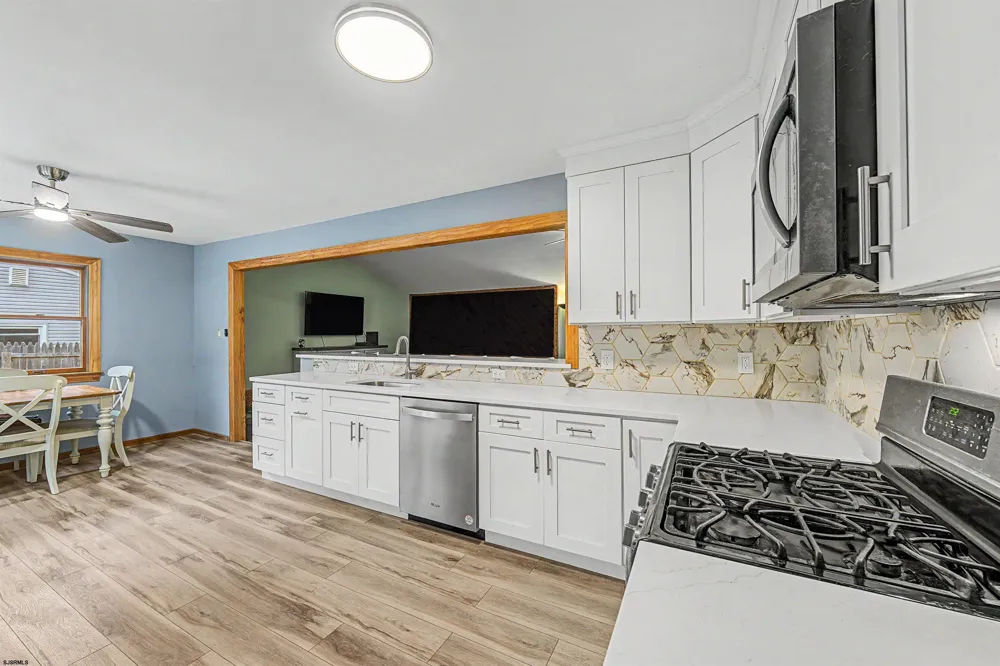 605 Salma Mays Landing, NJ 08330