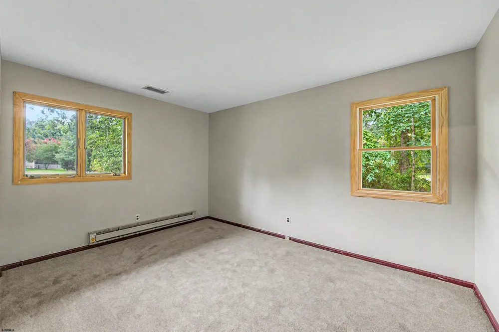 605 Salma Mays Landing, NJ 08330