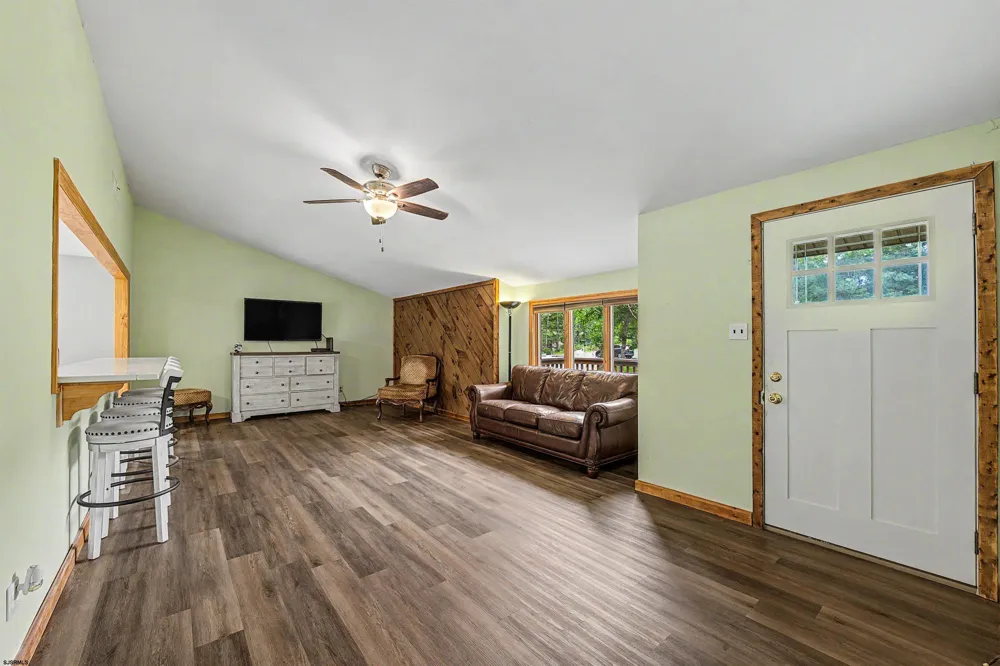 605 Salma Mays Landing, NJ 08330