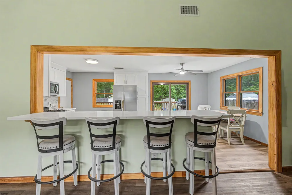 605 Salma Mays Landing, NJ 08330