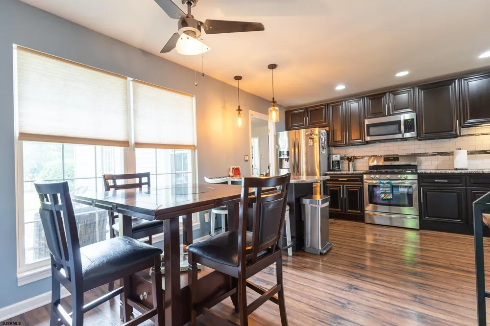 132 Rochelle Egg Harbor Township, NJ 08234