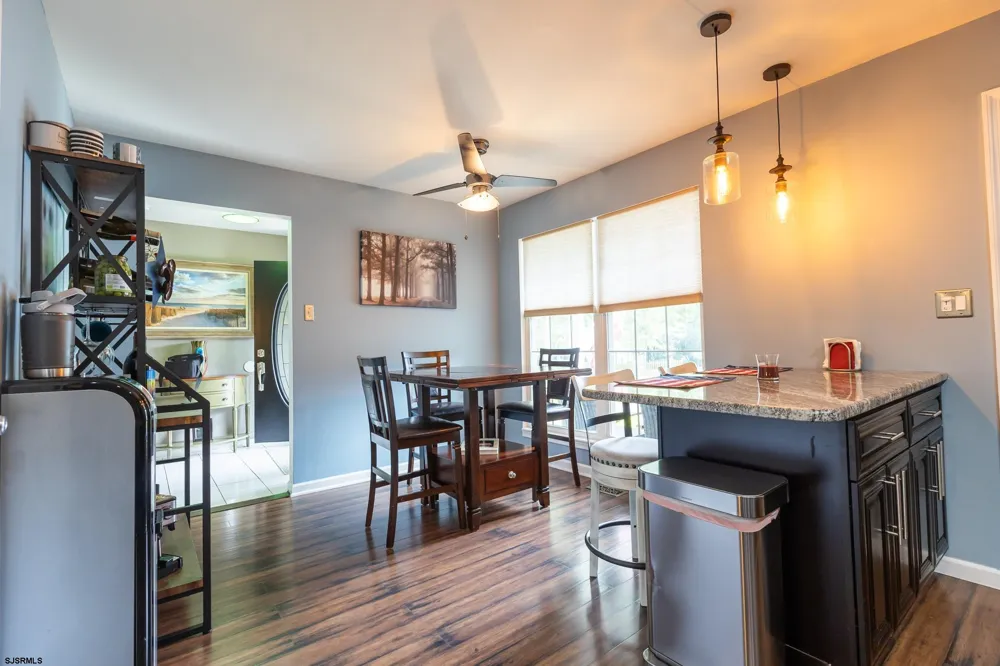 132 Rochelle Egg Harbor Township, NJ 08234
