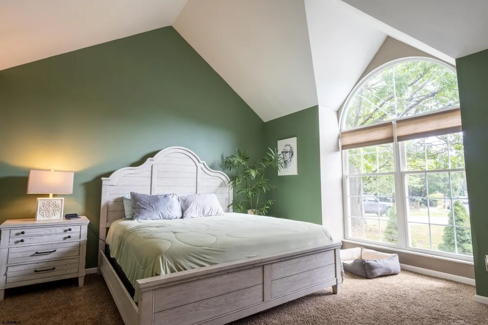 132 Rochelle Egg Harbor Township, NJ 08234