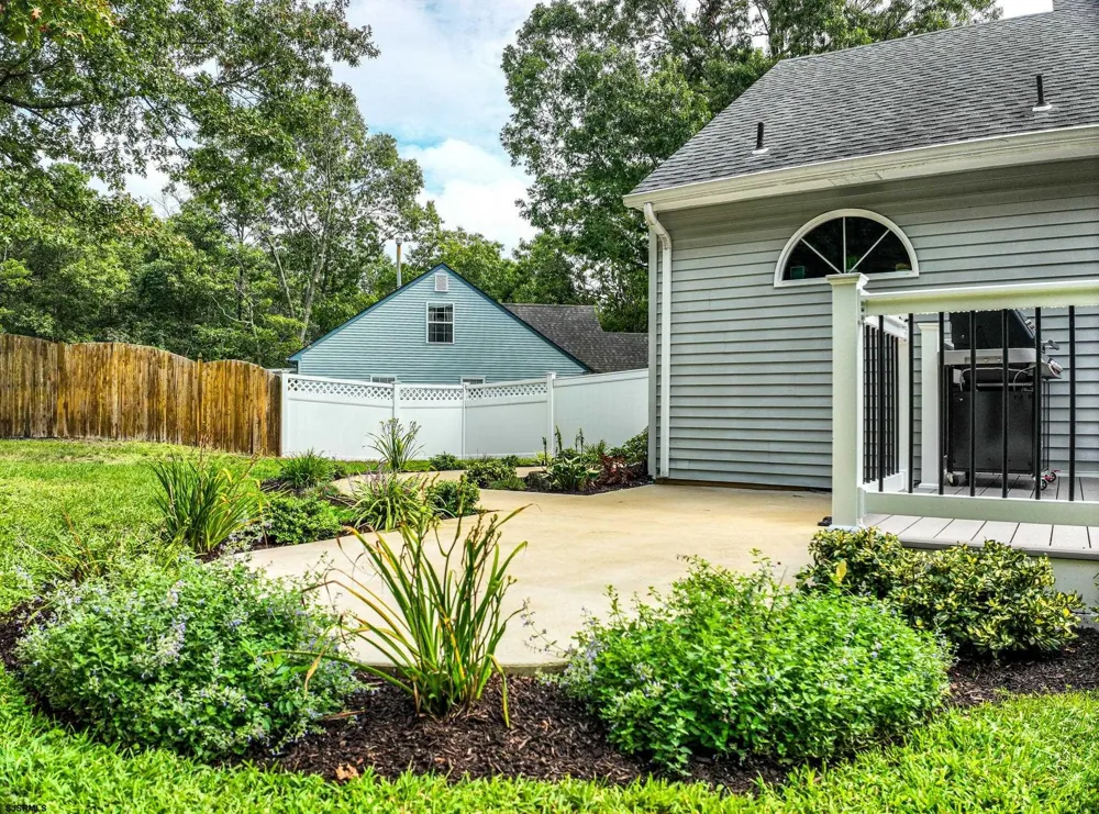 132 Rochelle Egg Harbor Township, NJ 08234