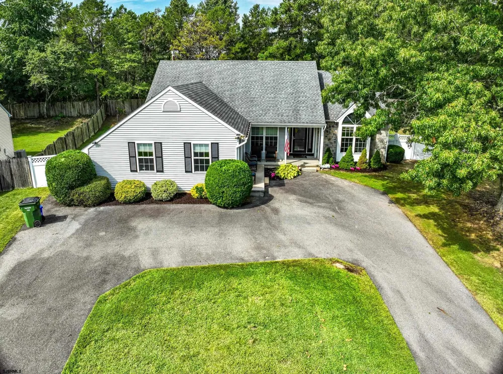 132 Rochelle Egg Harbor Township, NJ 08234