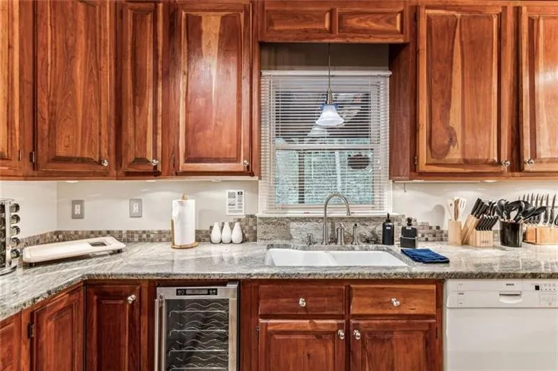 889 Granny Branch Blue Ridge, GA 30513