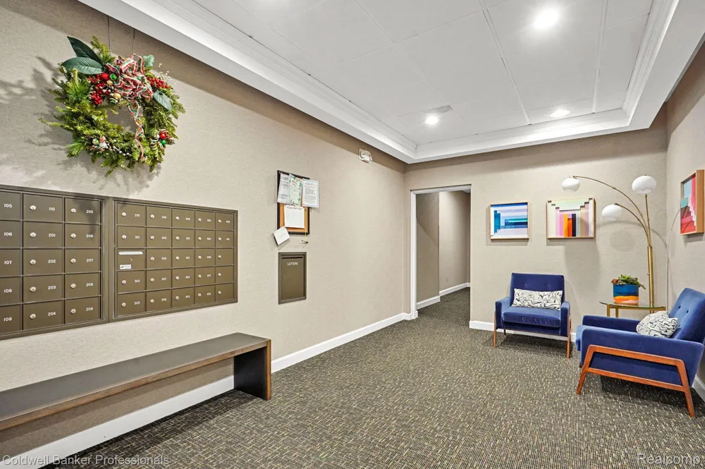 600 W BROWN STREET #109 Birmingham City, MI 48009