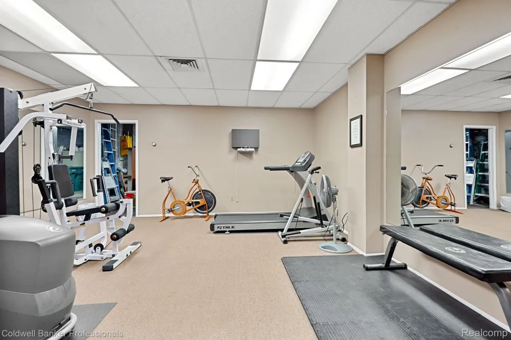 600 W BROWN STREET #109 Birmingham City, MI 48009