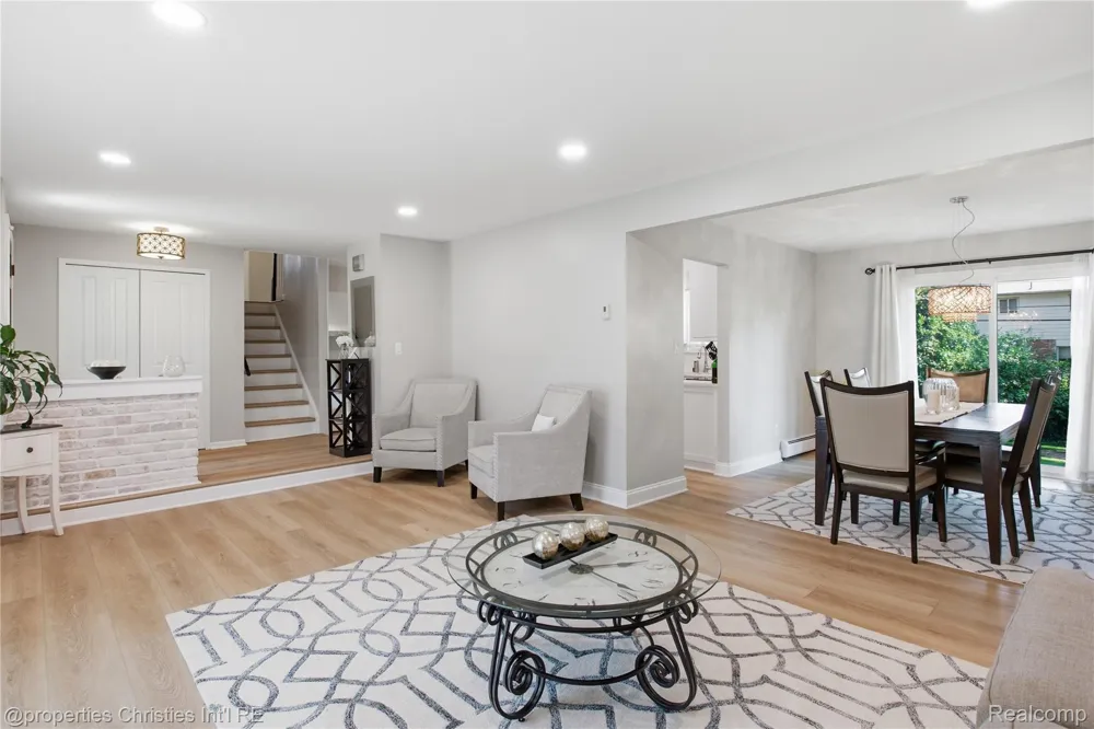 5569 Tadworth Place West Bloomfield Charter Township, MI 48322