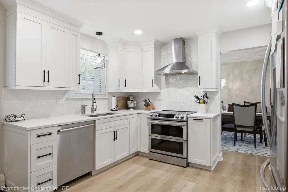 5569 Tadworth Place West Bloomfield Charter Township, MI 48322